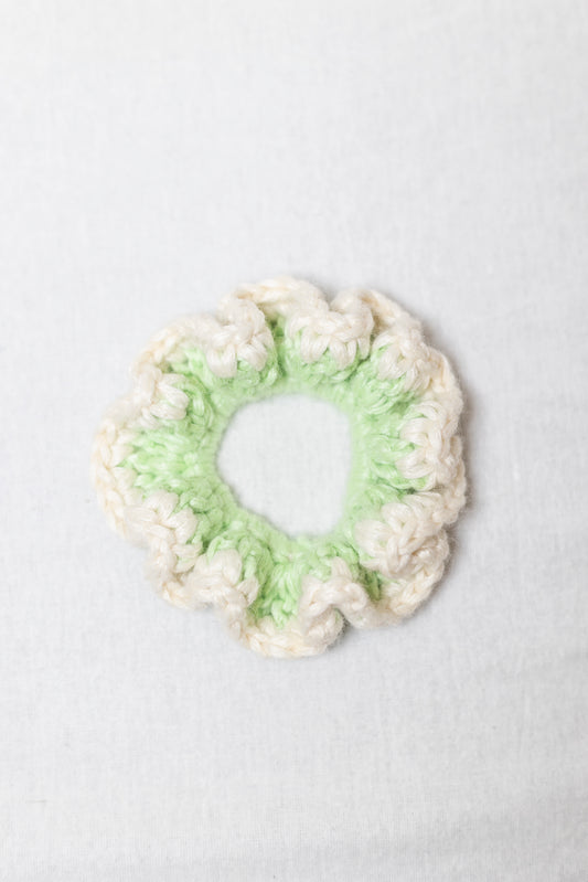 Whizzy green & white scrunchie