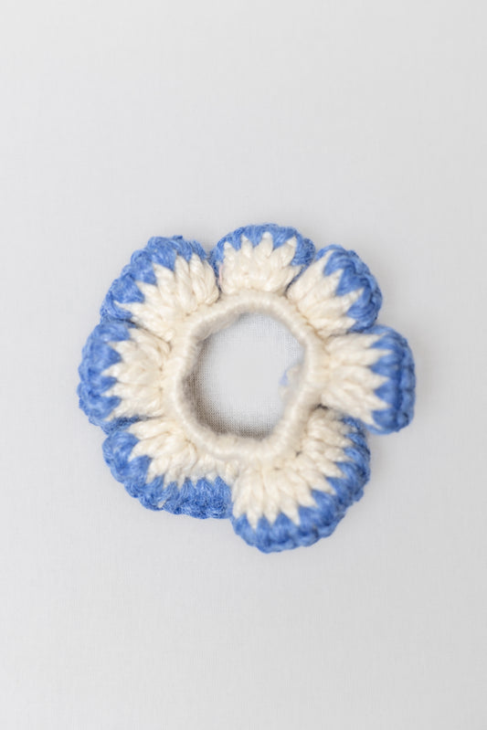 Whizzy white & blue scrunchie