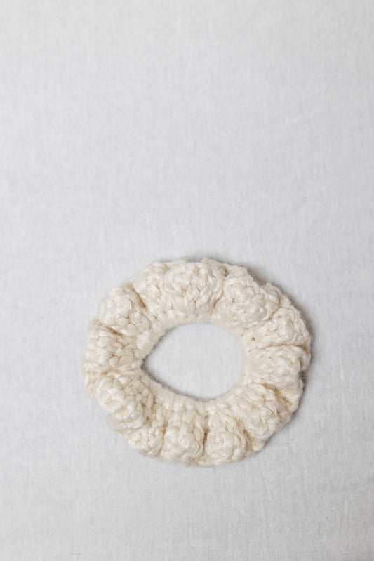 Whizzy white scrunchie