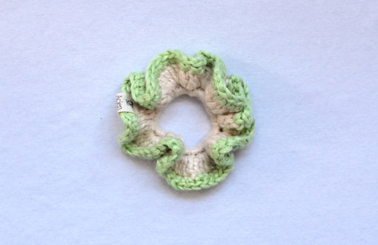 Whizzy white & green scrunchie