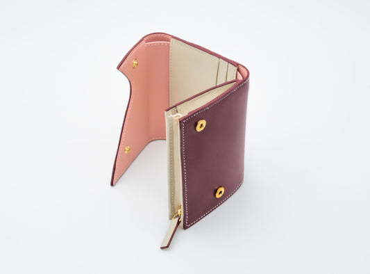 Mountain leather trifold wallet